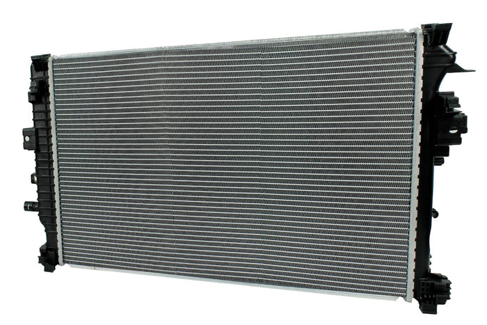 Radiador Automotriz Buick  Chevrolet La Crosse Avenir Malibu L LS LT T/A 16-18 Tubo Soldado