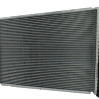Radiador Automotriz BMW  Series 320i 323i,323Ci,325i,328i.M3,Z3 M T/M 92-00 32mm Tubo Soldado