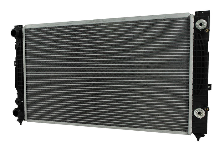 Radiador Automotriz Audi  A4 Avant, Quattro, Confort, Passat, GL T/A 96-05  26mm Tubo Soldado