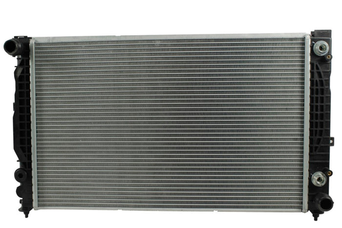 Radiador Automotriz Audi  A4 Avant, Quatro, Confort,VW Passat, GL T/A 96-05 32mm Tubo Soldado