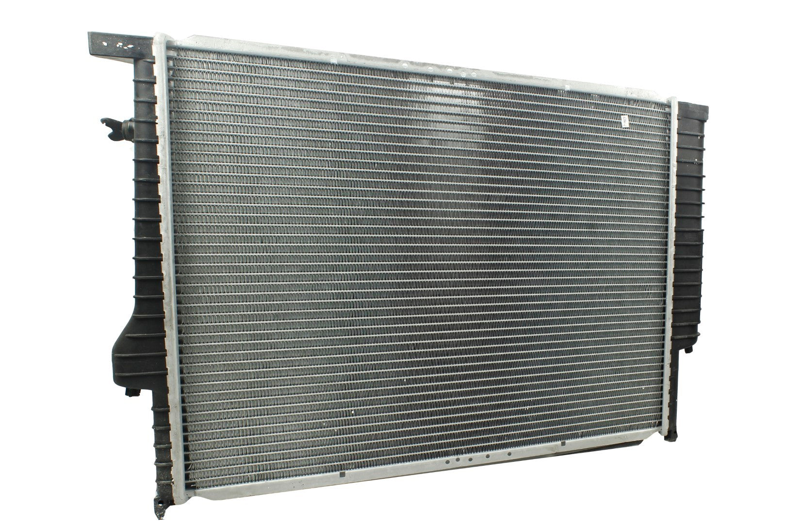 Radiador Automotriz BMW  Series z3 2.2I,2.8I,Z3 3.0I, Coupe,M Coupe,M Roadster T/M 97-02 26mm Tubo Soldado