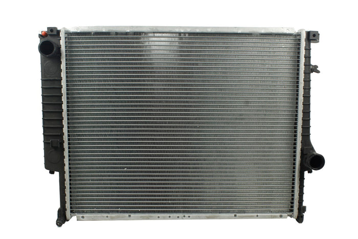 Radiador Automotriz BMW  Series z3 2.2I,2.8I,Z3 3.0I, Coupe,M Coupe,M Roadster T/M 97-02 26mm Tubo Soldado