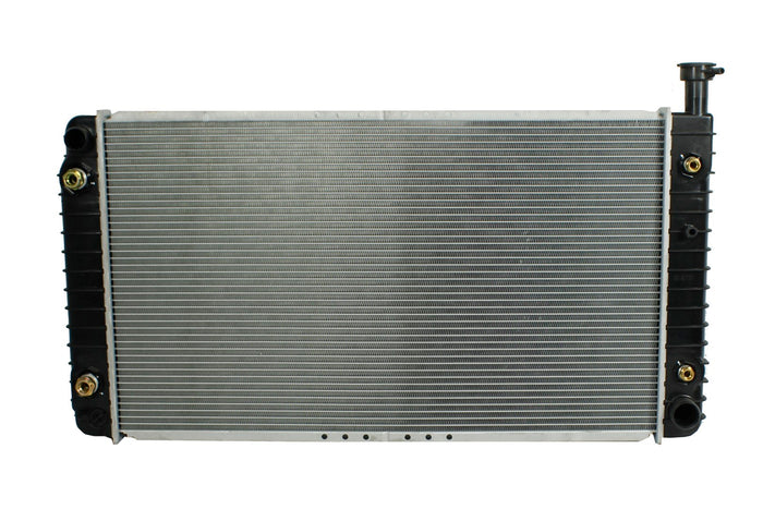 Radiador Automotriz GM Chevrolet Express Savana, Plo G Series T/A 99-02  32mm Tubo Soldado