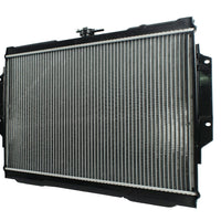 Radiador Automotriz Mitsubishi  Montero base SL, SR T/A 94-00 26mm Tubo Soldado