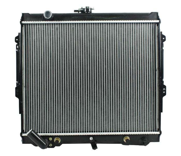 Radiador Automotriz Mitsubishi  Montero base SL, SR T/A 94-00 26mm Tubo Soldado