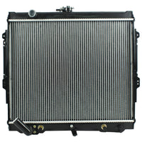 Radiador Automotriz Mitsubishi  Montero base SL, SR T/A 94-00 26mm Tubo Soldado