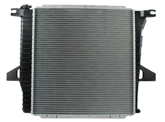 Radiador Automotriz Ford Mazda 100 Ranger XL-XLT B2500 SE, Sx T/M 98-01 26mm Tubo Soldado
