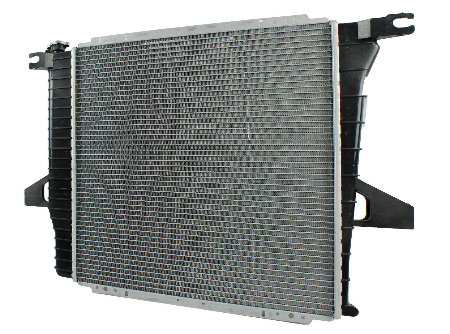 Radiador Automotriz Ford Mazda 100 Ranger XL-XLT B2500 SE, Sx T/M 98-01 26mm Tubo Soldado