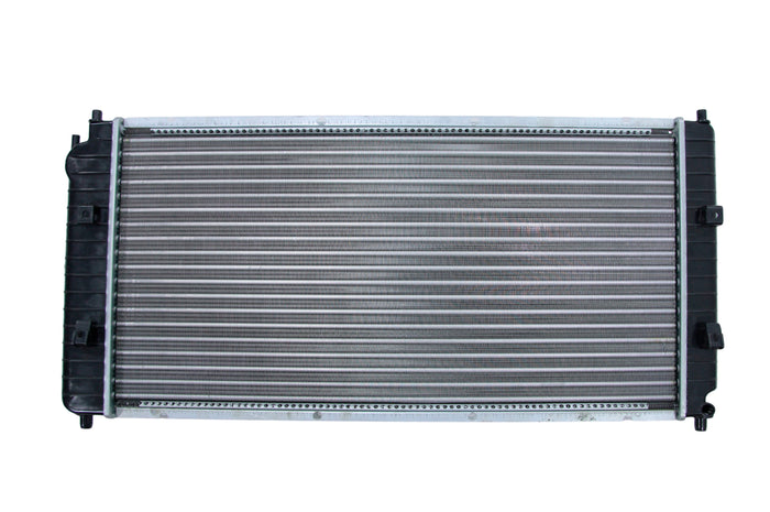Radiador Automotriz Chevrolet  MALIBU, OLDS, CUTLASS,PO, GRAND AM MOTOR 4C L4 2.4 LTS,  V6 3.1 LTS MOD. 98-02 T/A