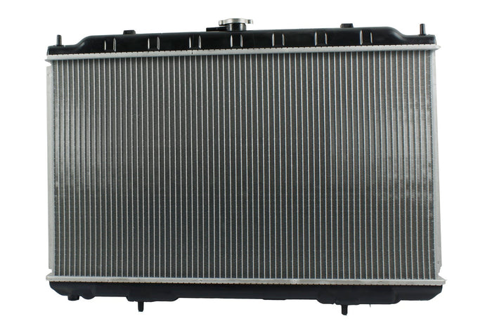 Radiador Automotriz Nissan Infiniti Maxima 130, 135 T/A 00-03 26mm Tubo Soldado
