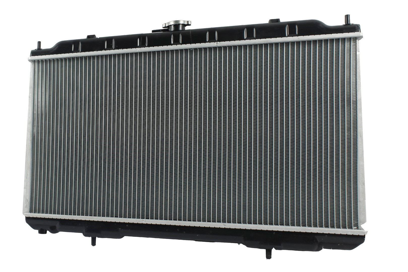 Radiador Automotriz Nissan Sentra GXE,XE,CA,LE,S,XE SE,GXE Sport T/M 00-06 16mm Tubo Soldado