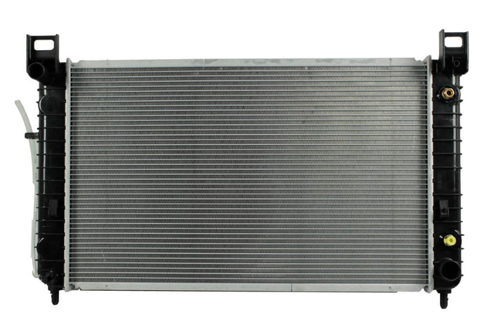 Radiador Automotriz GM Chevrolet Silverado Sierra T/A 99-04 26mm Tubo Soldado