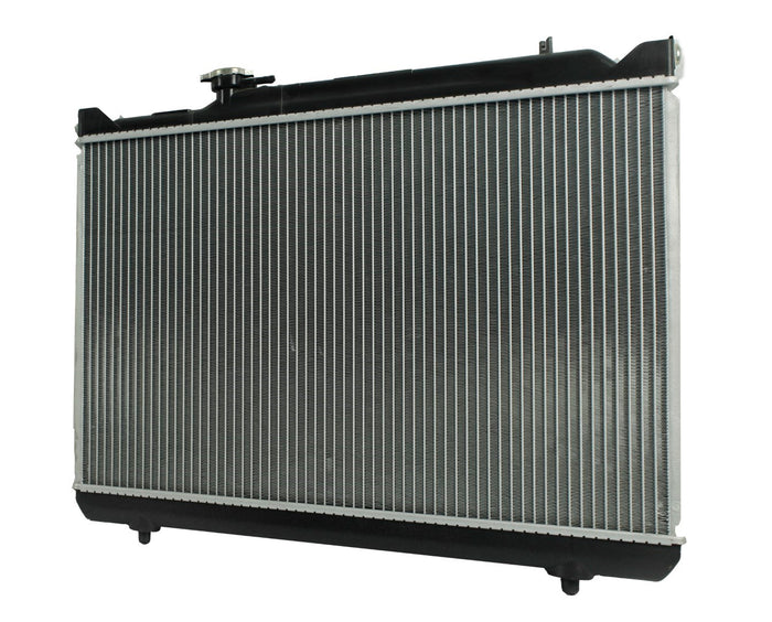 Radiador Automotriz Suzuki  Grand Vitarra XL7, JLS, JLS T/A 00-05 26mm Tubo Soldado
