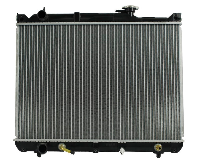 Radiador Automotriz Suzuki  Grand Vitarra XL7, JLS, JLS T/A 00-05 26mm Tubo Soldado