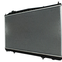 Radiador Automotriz Nissan Infiniti Pathfinder XE,SE,LE, QX4 base T/A 01-04 16mm Tubo Soldado