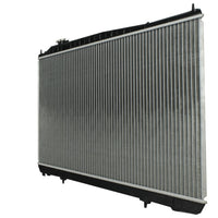 Radiador Automotriz Nissan Infiniti Pathfinder XE, SE, LE, QX4 Base T/A 01-04 26mm Tubo Soldado