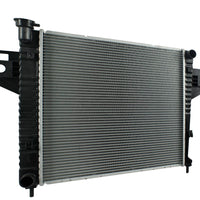 Radiador Automotriz Jeep Liberty T/M 02-05 26mm Tubo Soldado
