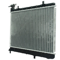 Radiador Automotriz Hyundai  Verna  T/M 04-08 22mm Tubo Soldado