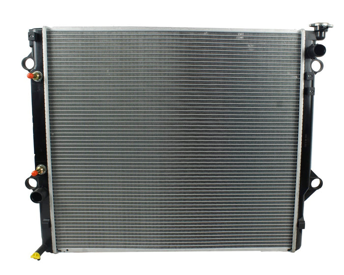 Radiador Automotriz Toyota  4Runner, FJ cruiser  T/A 03-06 26mm Tubo Soldado