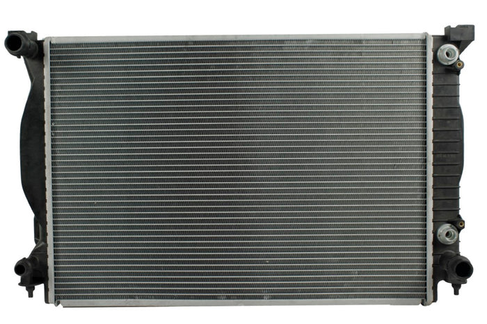 Radiador Automotriz Audi A4 Quattro Avant,Cabriolet,Elite,Line A6 Confort,Elite,Luxury T/A 02-08 32mm Tubo Soldado