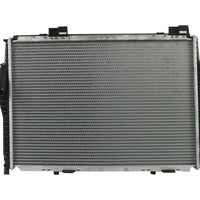 Radiador Automotriz Chrysler Mercedes Benz Crossfire C43, CLK430, CLK55, SLK52,SLK320 T/A 04-08 32mm Tubo Soldado