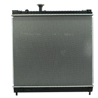 Radiador Automotriz Nissan  Armada Titan, Pathfinder, IN QX56 T/A 04-15 32mm Tubo Soldado