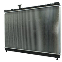 Radiador Automotriz Nissan  Armada Titan, Pathfinder, IN QX56 T/A 04-15 32mm Tubo Soldado