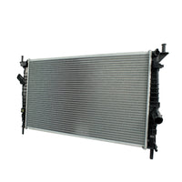 Radiador Automotriz Ford  Focus C-Max MZ 3 GS, GT, GX, VO C30 T/M 03-09 26mm Tubo Soldado