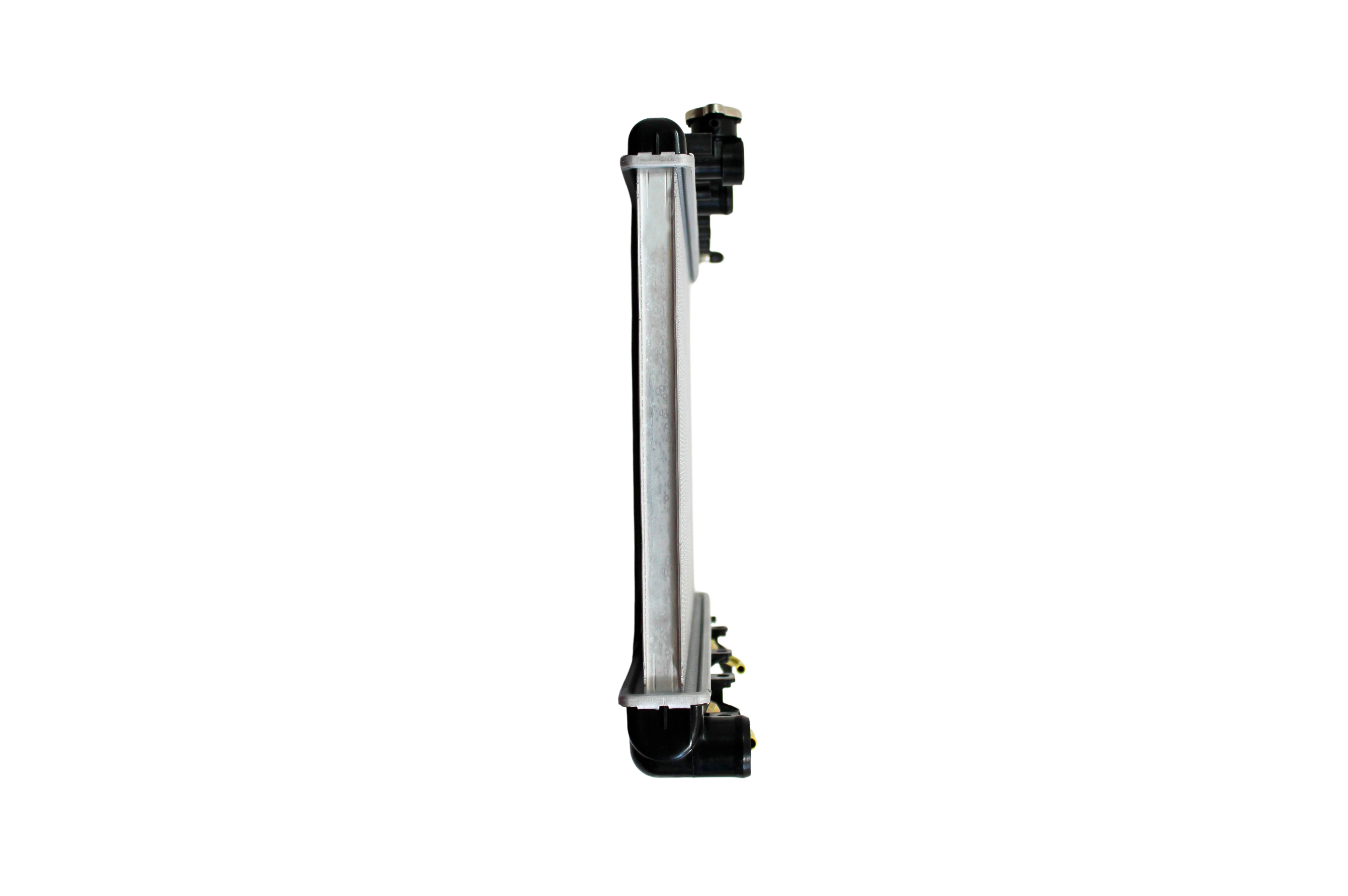 Radiador Automotriz Saab  9-2x Sub Impreza T/A 03-07 26mm Tubo Soldado