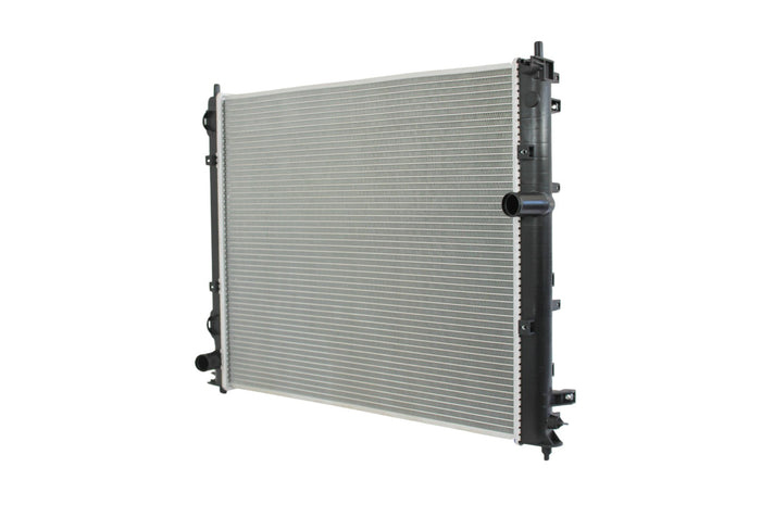 Radiador Automotriz Cadillac SRX STS T/M 04-09 22mm Tubo Soldado