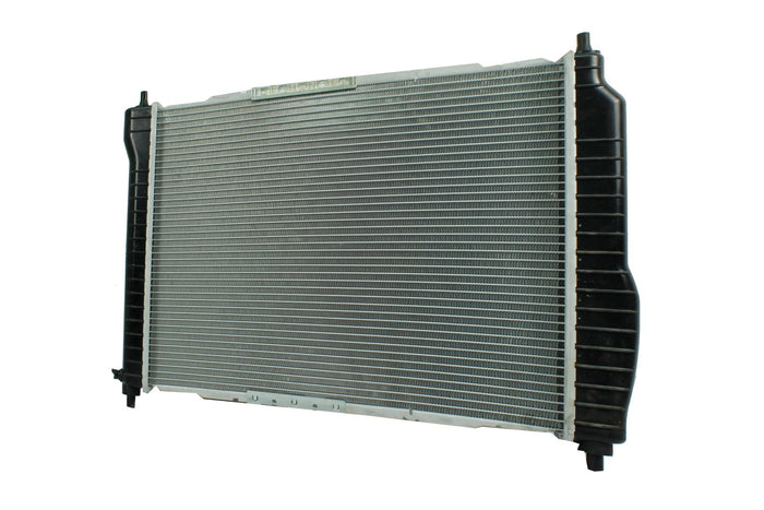 Radiador Automotriz GM Pontiac, Suzuki Aveo base LS, LT, G3 base, Swift T/A 04-08 16mm Tubo Soldado
