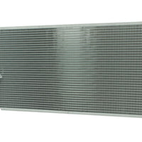 Radiador Automotriz GM Pontiac, Saturn Malibu Classic LS,LT, Hybrid, G6, Aura T/A 06-12 26mm Tubo Soldado