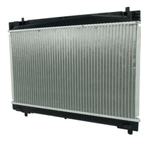 Radiador Automotriz Toyota  Yaris Premium, RS, SE, CE, S, Scion T/A 06-15 16mm Tubo Soldado