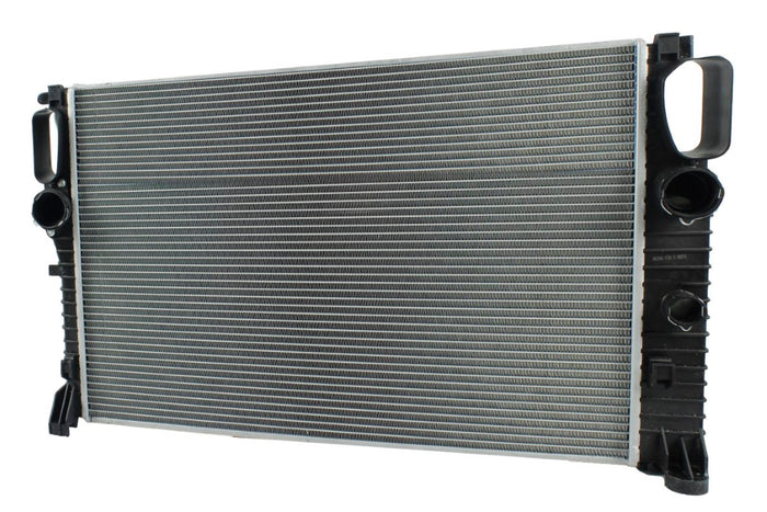 Radiador Automotriz Mercedes Benz E- 500 5.0 CSL500 T/M 03-06 32mm Tubo Soldado