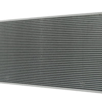 Radiador Automotriz GM Sabb Vectra  9-3, Astra turbo T/A 02-11 32mm Tubo Soldado