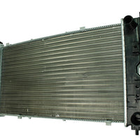 Radiador Automotríz Chrysler Town & Country Voyager 96-00 34mm Aluminio M