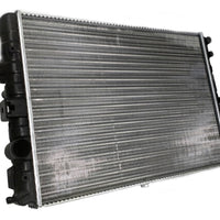 Radiador Automotríz Pointer 97-10 23mm Aluminio M