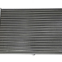 Radiador Automotríz Volkswagen Pointer T/M 97-10 34mm Aluminio M