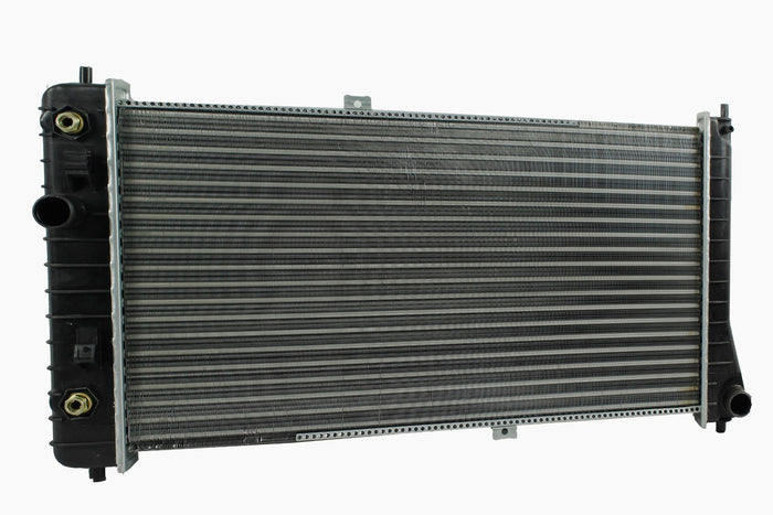 Radiador Automotríz Cavalier Sunfire 95-02 34mm T/A Aluminio M