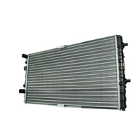 Radiador Automotríz Volkswagen Derby Cordoba Ibiza T/M 98-02 23mm Aluminio M