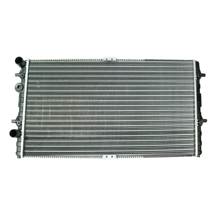 Radiador Automotríz Volkswagen Derby Cordoba Ibiza T/M 98-02 23mm Aluminio M