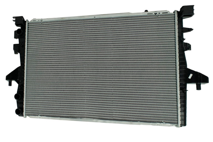 Radiador Automotriz Volkswagen Transporter Eurovan, TDI.5, Multivan T/M 03-10 26mm Tubo Soldado