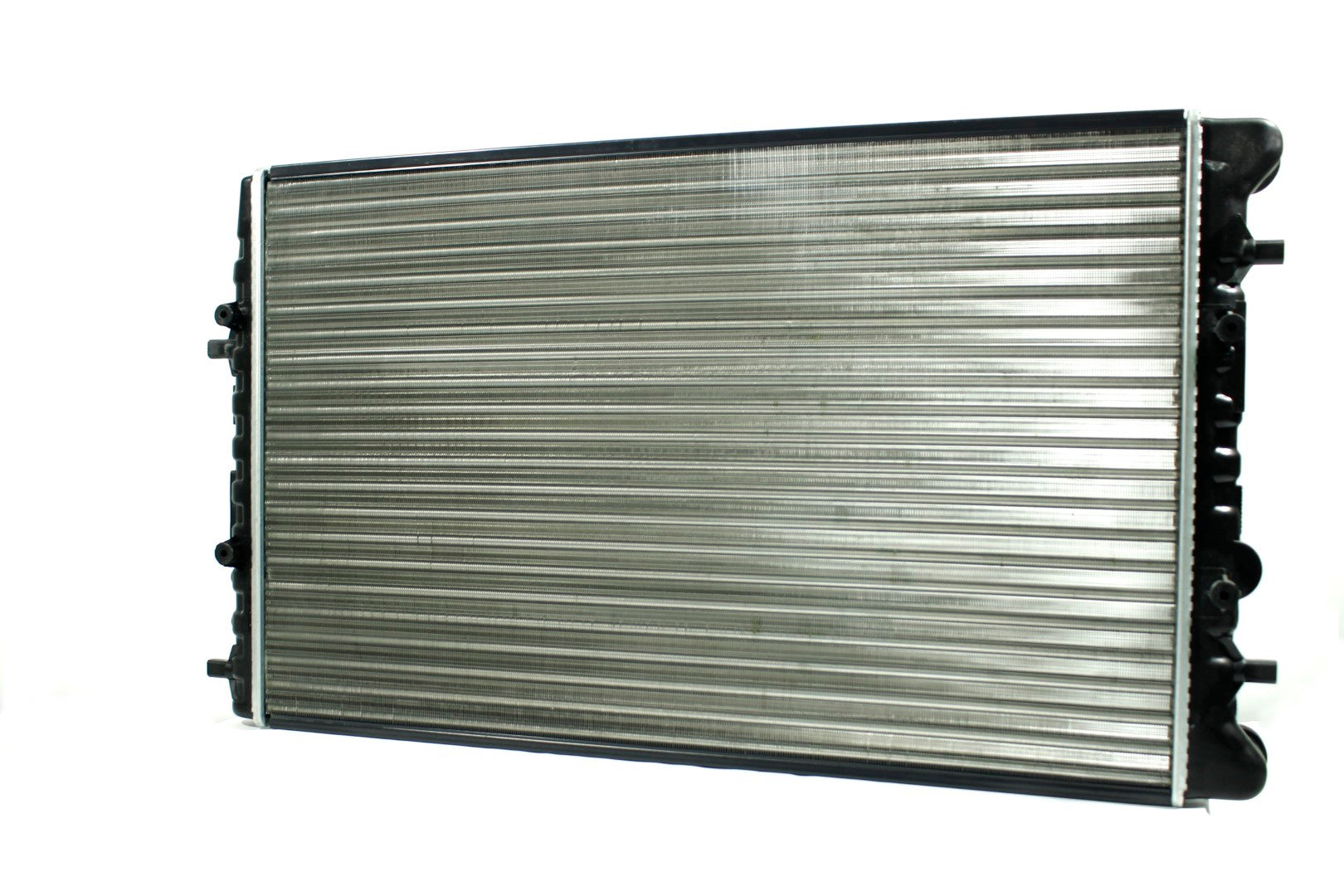 Radiador Automotríz Volkswagen Polo Cordoba Ibiza Cross Fox T/M 02-06 34mm Aluminio M