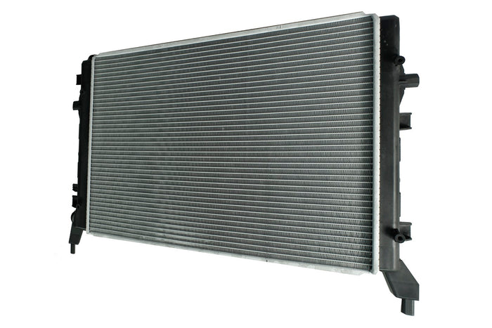 Radiador Automotriz Audi  A3 Altea, Eos, Golf, Jetta, Passat, Beetle T/M 03-13 16mm Tubo Soldado