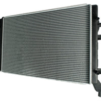 Radiador Automotriz Audi  A3 Altea, Eos, Golf, Jetta, Passat, Beetle T/M 03-13 16mm Tubo Soldado