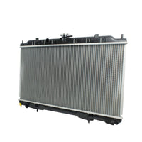 Radiador Automotriz Nissan Almera T/M 00-07 16mm Tubo Soldado