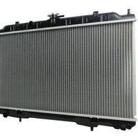 Radiador Automotriz Nissan Almera T/M 00-07 16mm Tubo Soldado