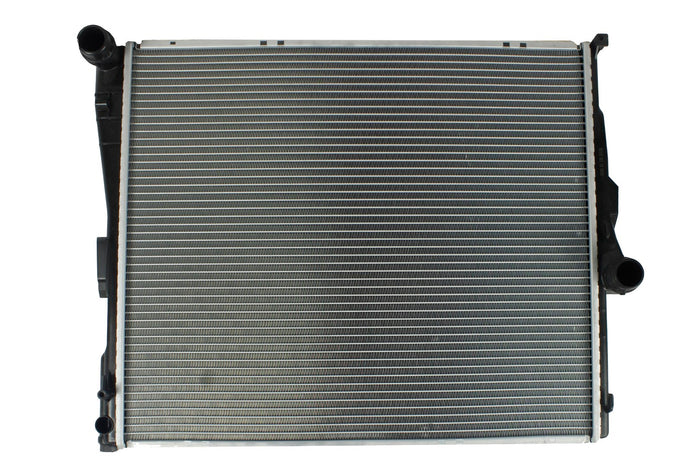 Radiador Automotriz BMW  X3 2.51,X3 3.01S T/A 04-06 32mm Tubo Soldado