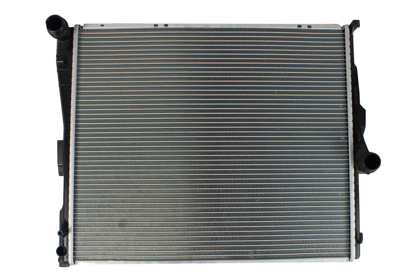 Radiador Automotriz BMW  X3 2.51,X3 3.01S T/A 04-06 32mm Tubo Soldado