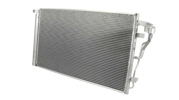 Condensador Automotriz Kia Seltos -20-22 ORIGINAL